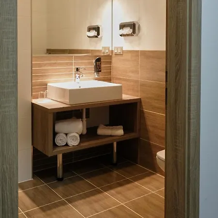 Gtc 3* Superior Hotel